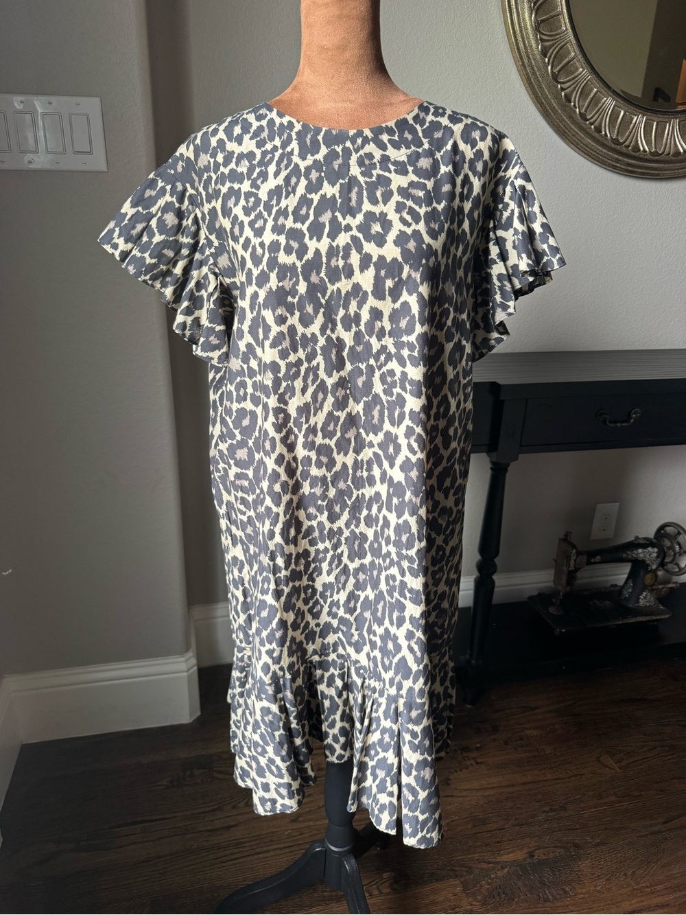 Nicole Miller Collection Leopard Print Silk Blend Flutter Sleeve Shift Dress P